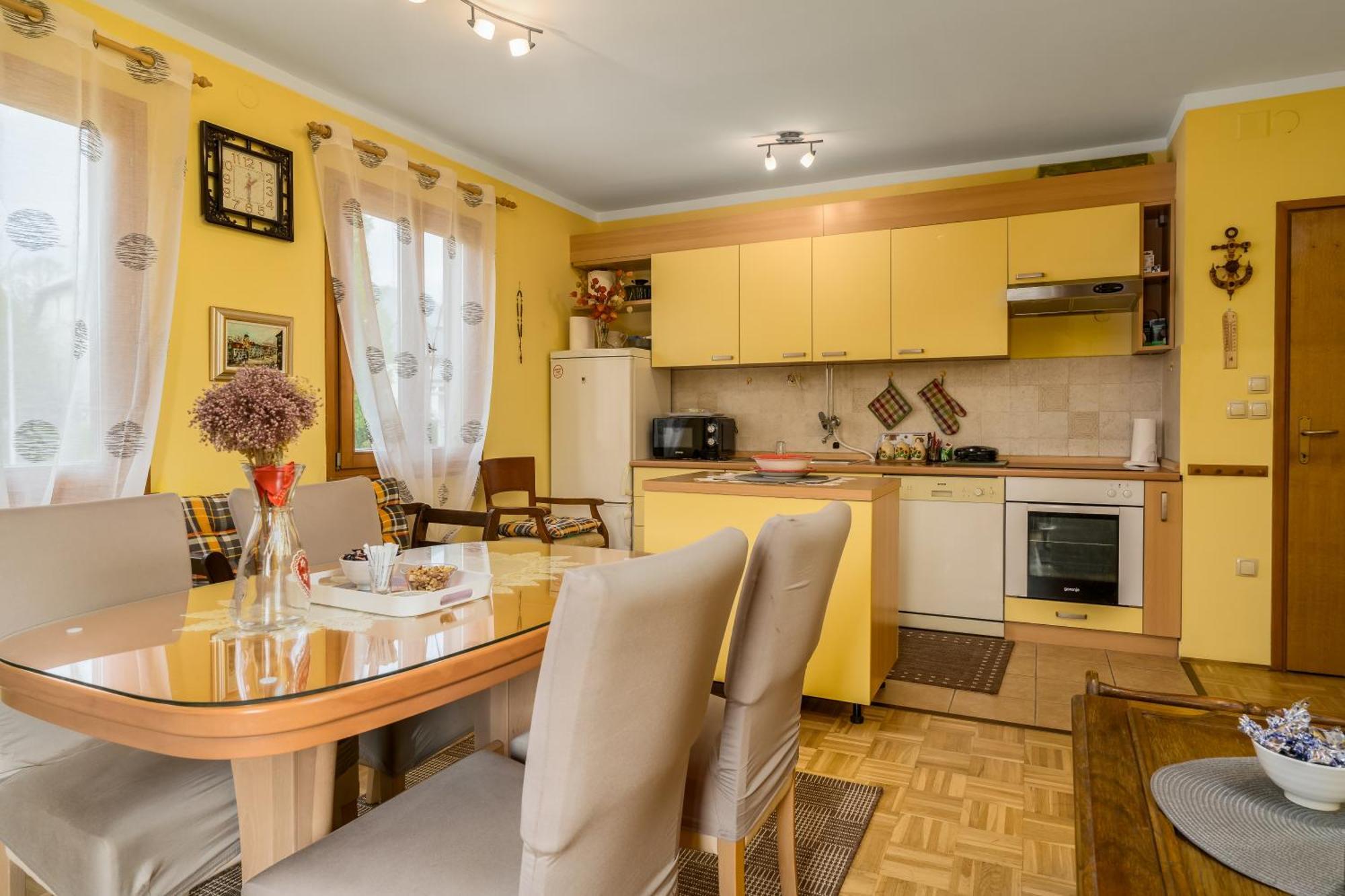 Cozy Apartment Lida Near Lake Bajer, Fuzine Bagian luar foto