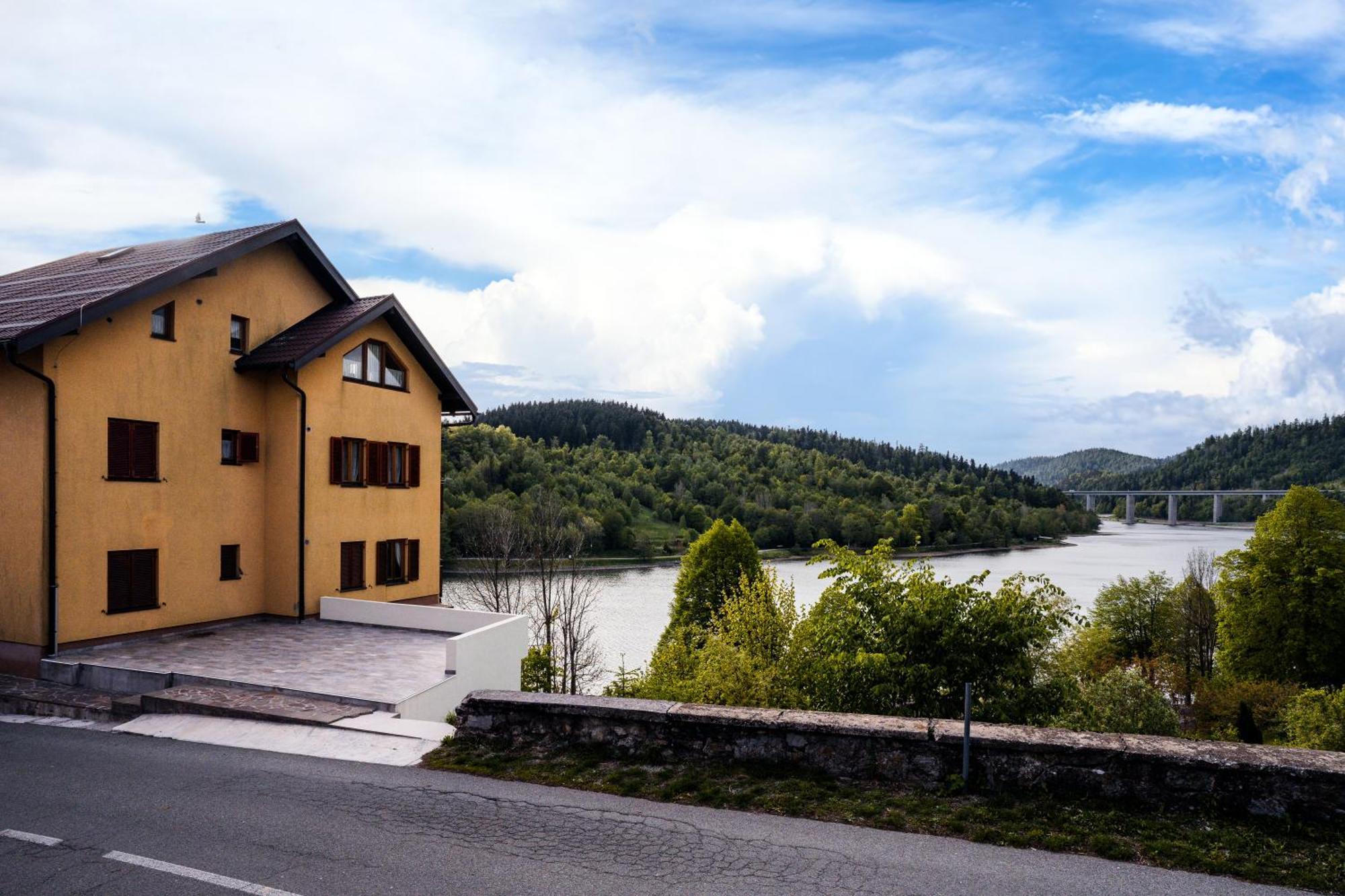 Cozy Apartment Lida Near Lake Bajer, Fuzine Bagian luar foto